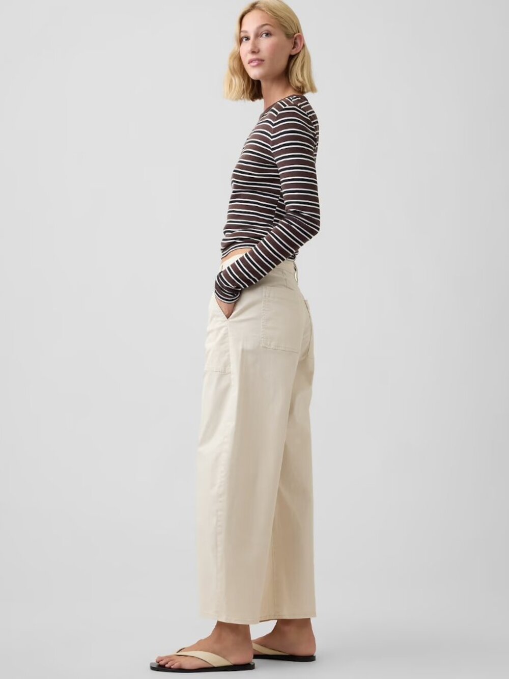 Gap Mid Rise Barrel Khakis Tan Chino Size 8